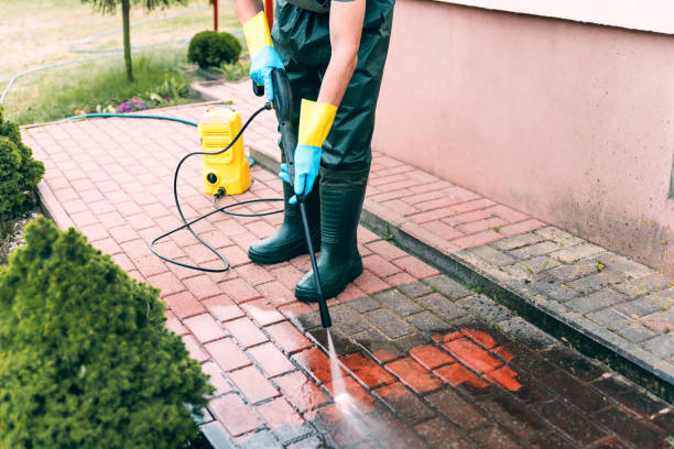 Best Playground Equipment Cleaning  in Falls Church, VA